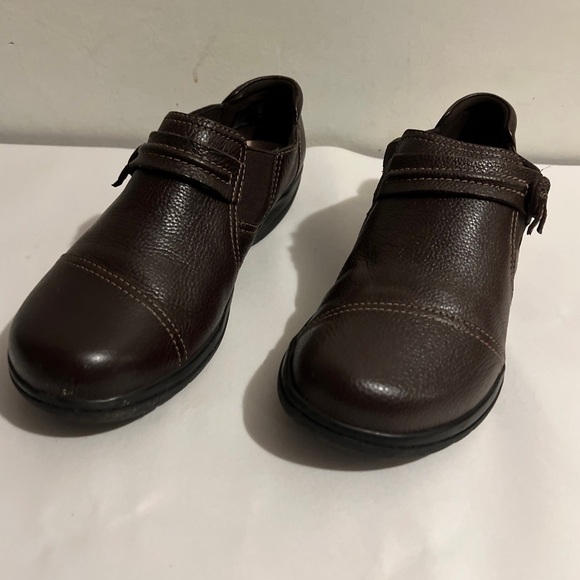 Clarks Cheyn Madi Dark Brown Leather Slip-On Loafer Women's Size 7.5 M - Picture 2 of 8